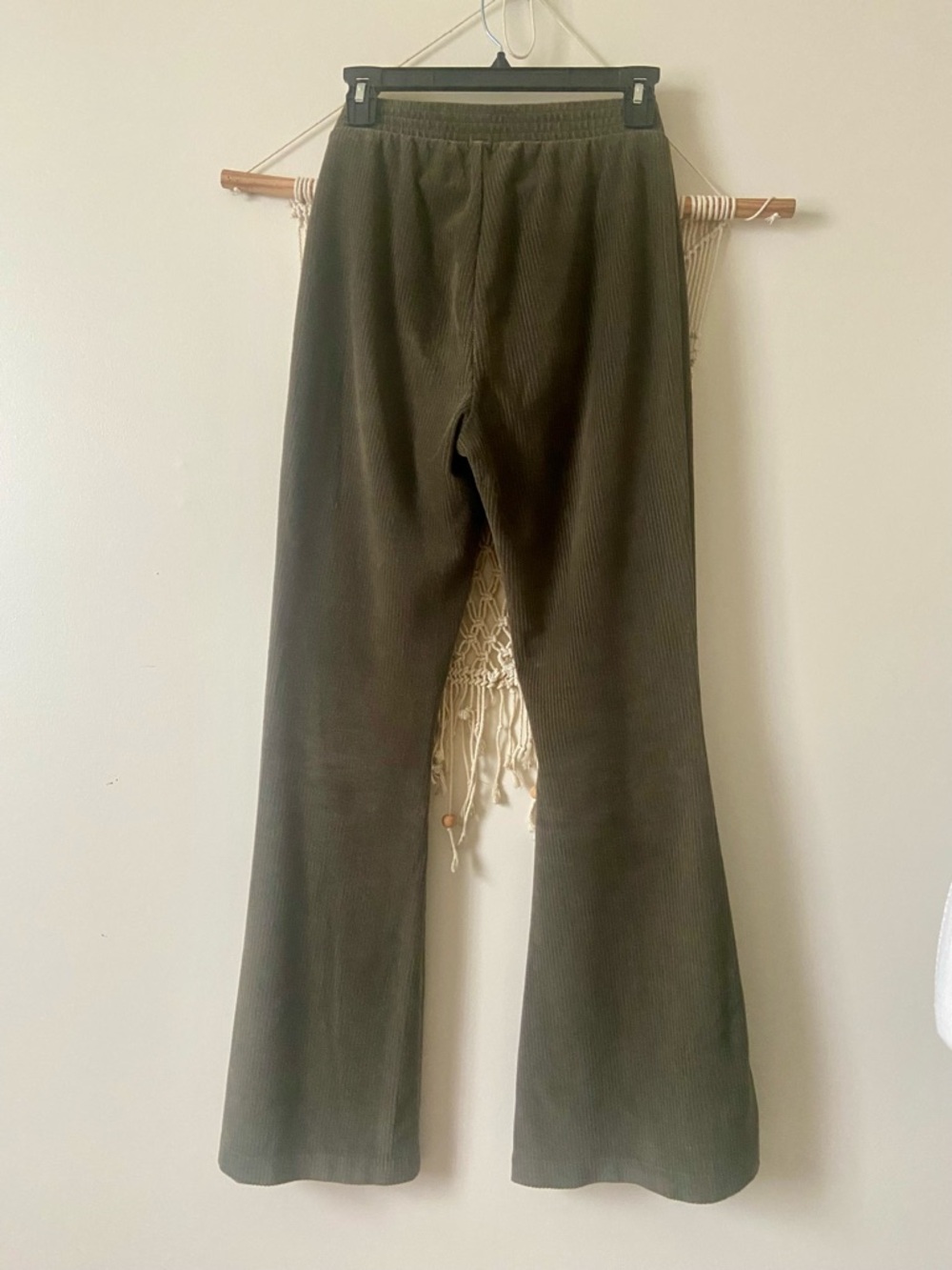 Aerie Olive Green Women’s Pull-On Corduroy Velour Flare Pants – XS - Picture 4 of 6